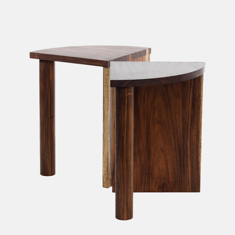 Quarto Table
